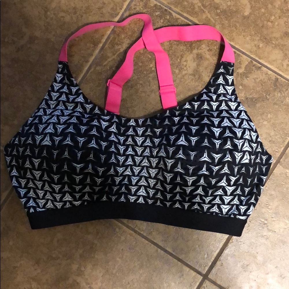 Victoria secret sports bra